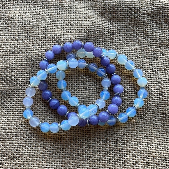 White Agate lavender quarts Beads Round Crystal Energy Stone Stackable bracelet - Picture 3 of 6